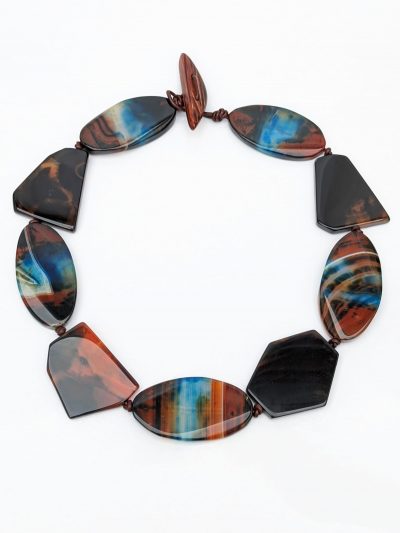 Collar: Ágata, Ágata Carey