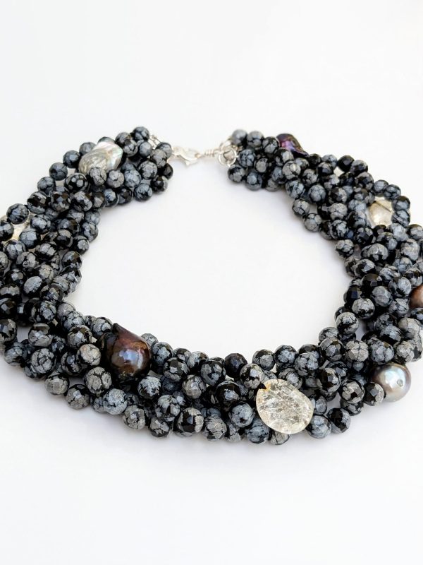 Collar: Obsidiana, Perlas, Cristal