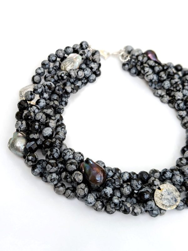Collar: Obsidiana, Perlas, Cristal