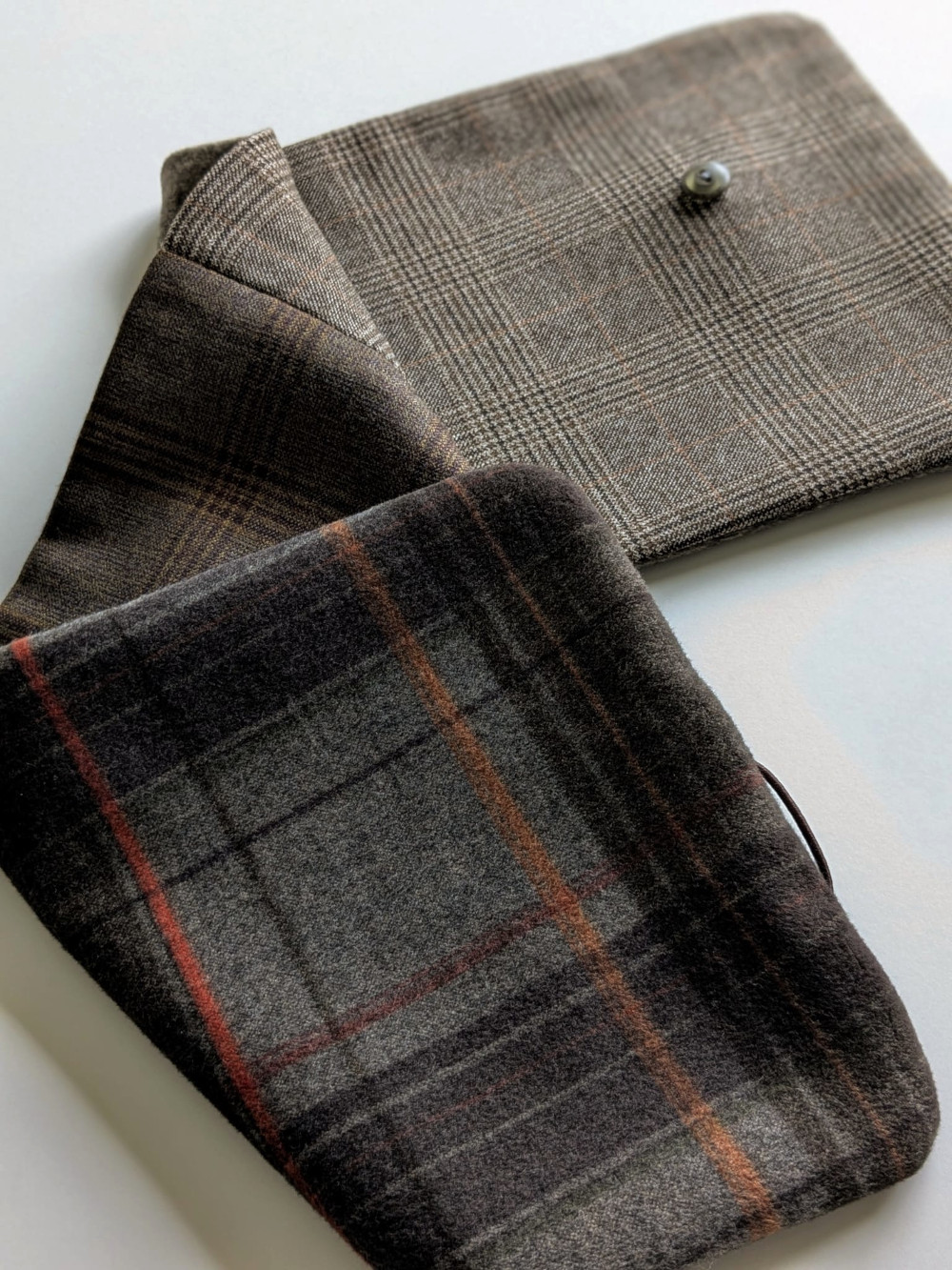 Cuello Tartán y Tierra