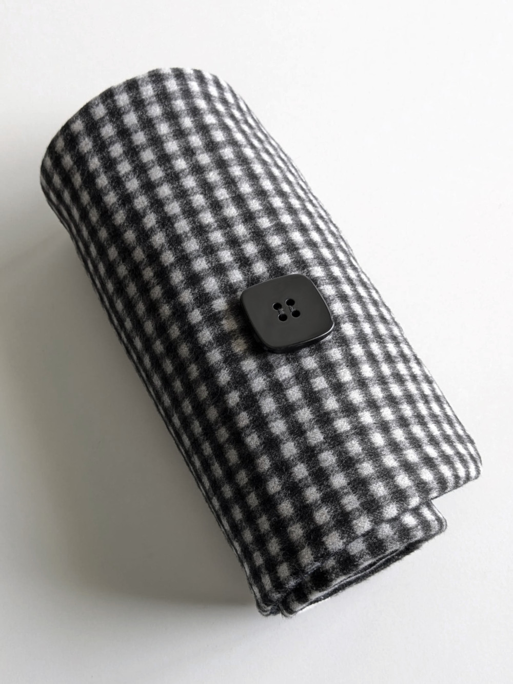 Cuello Cuadros Blancos