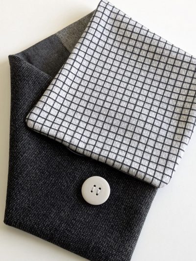 Cuello Negro y Blanco