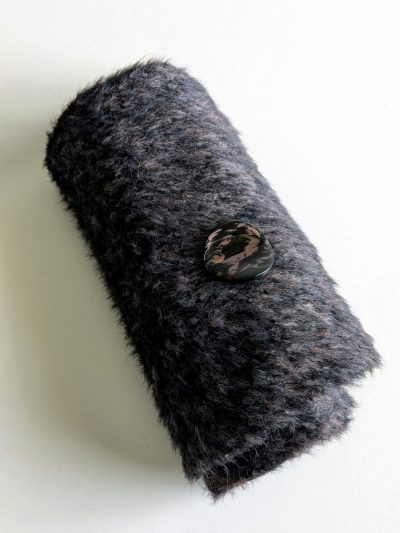 Cuello Peluche Oscuro