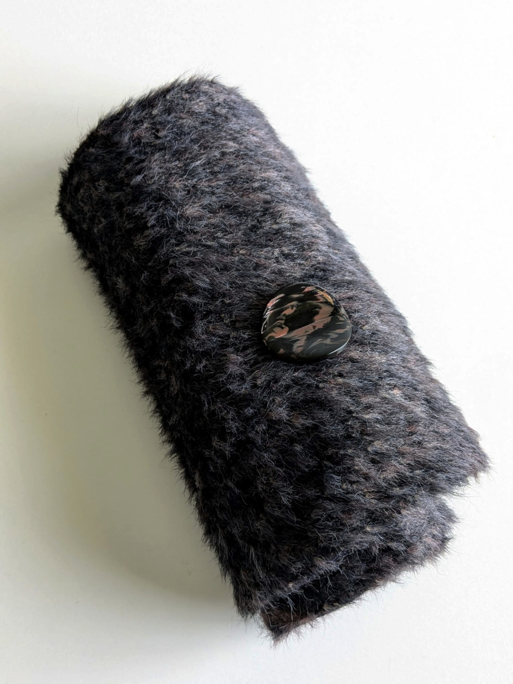 Cuello Peluche Oscuro